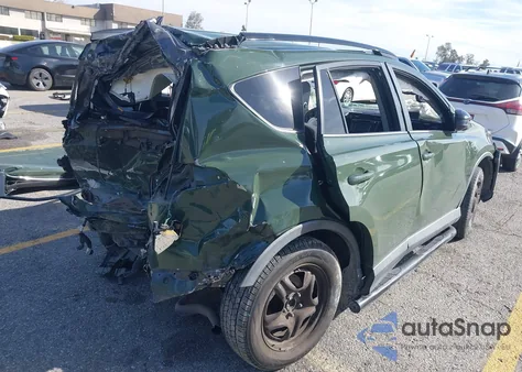 2017 Toyota Rav4 Le z USA, uszkodzony, nr VIN 2T3ZFREV1HW334365